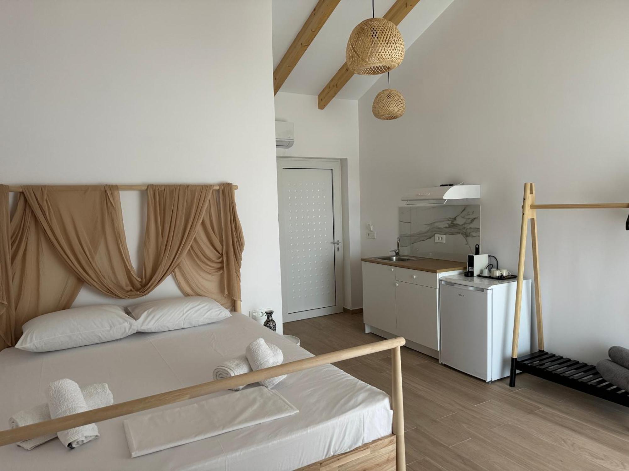 Nikludin Suites & Studios Laganas Zewnętrze zdjęcie